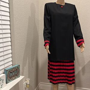 Vintage Leslie Fay 2 pc pleated dress suit